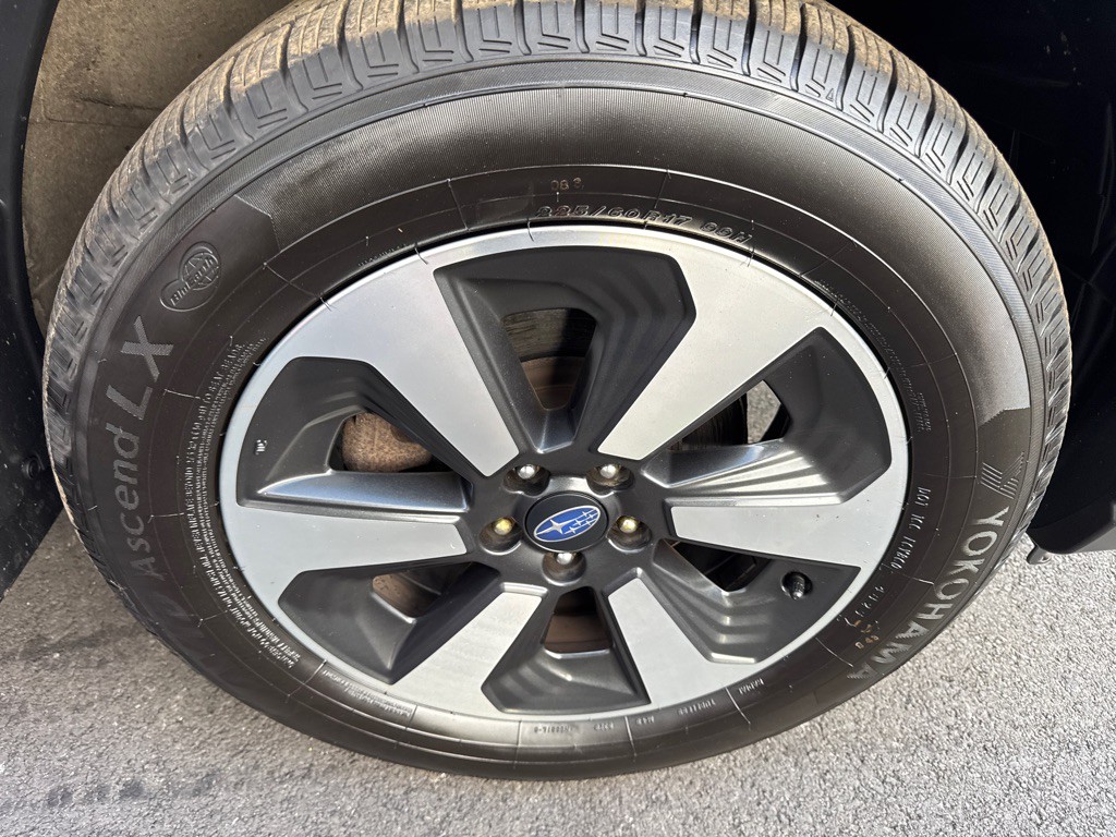 2017 Subaru Forester Image 13