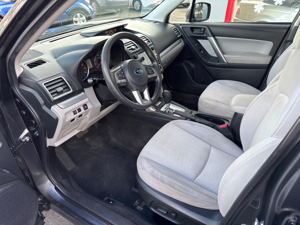 2017 Subaru Forester Image 14