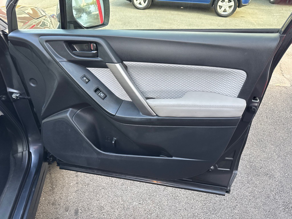 2017 Subaru Forester Image 20