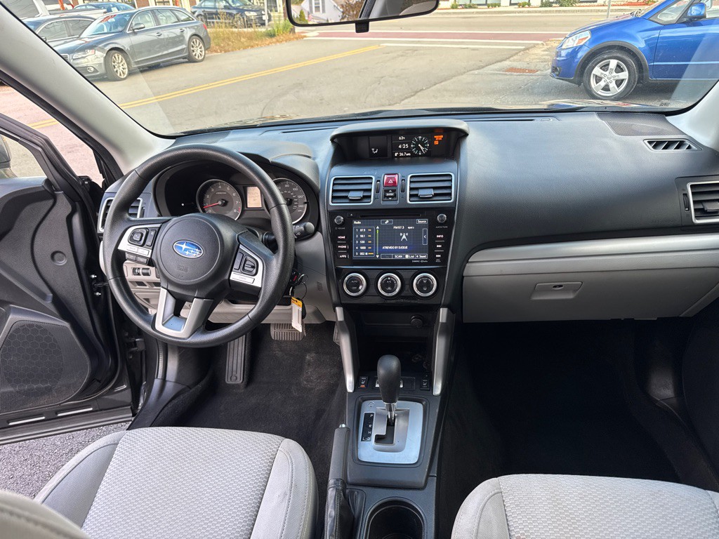 2017 Subaru Forester Image 23