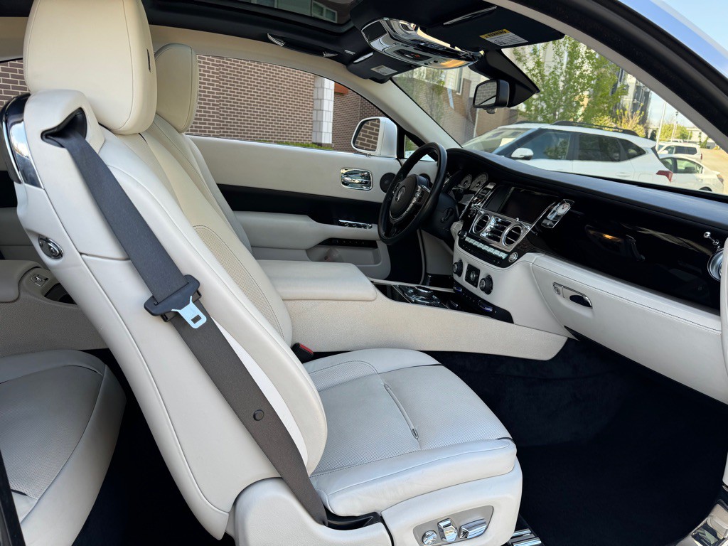 2016 Rolls-Royce Wraith Image 24