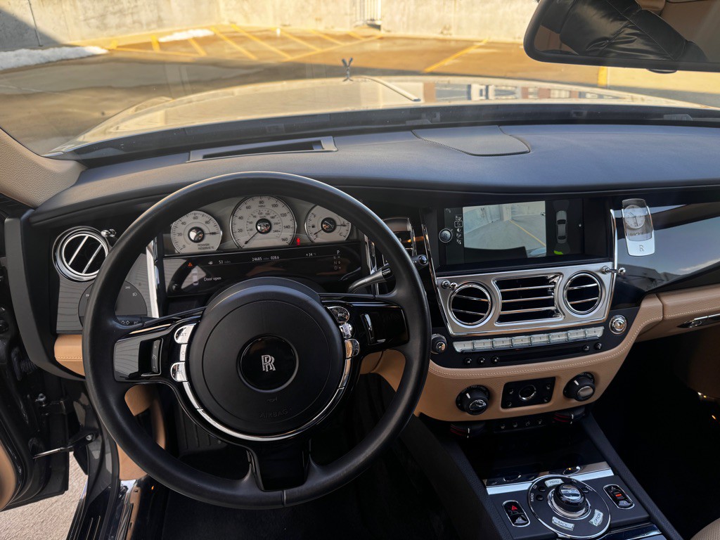 2011 Rolls-Royce Ghost Image 15