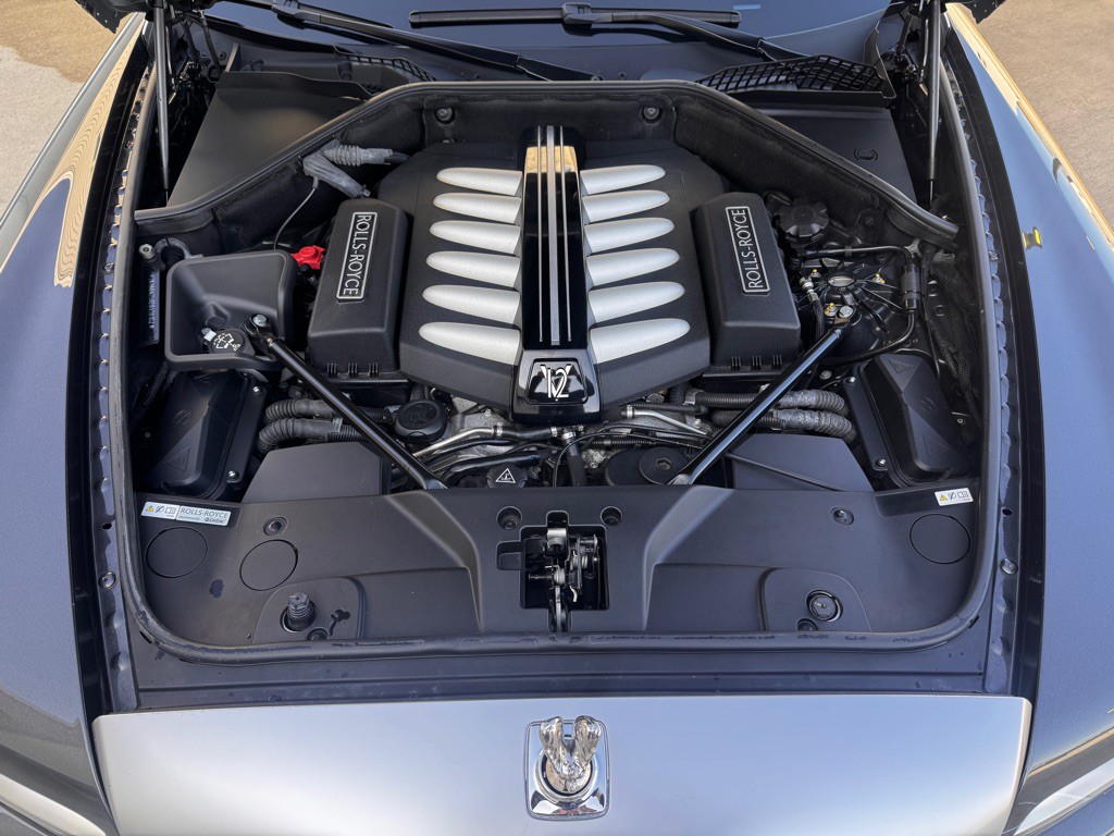 2011 Rolls-Royce Ghost Image 32