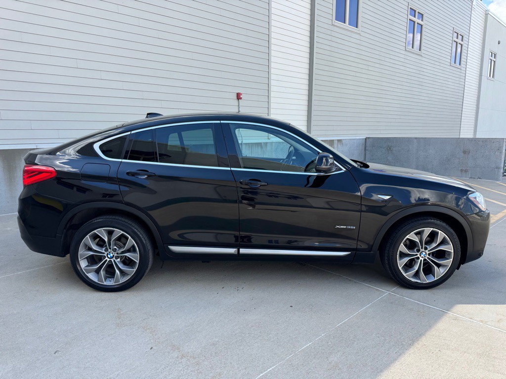 2015 BMW X4 Image 2
