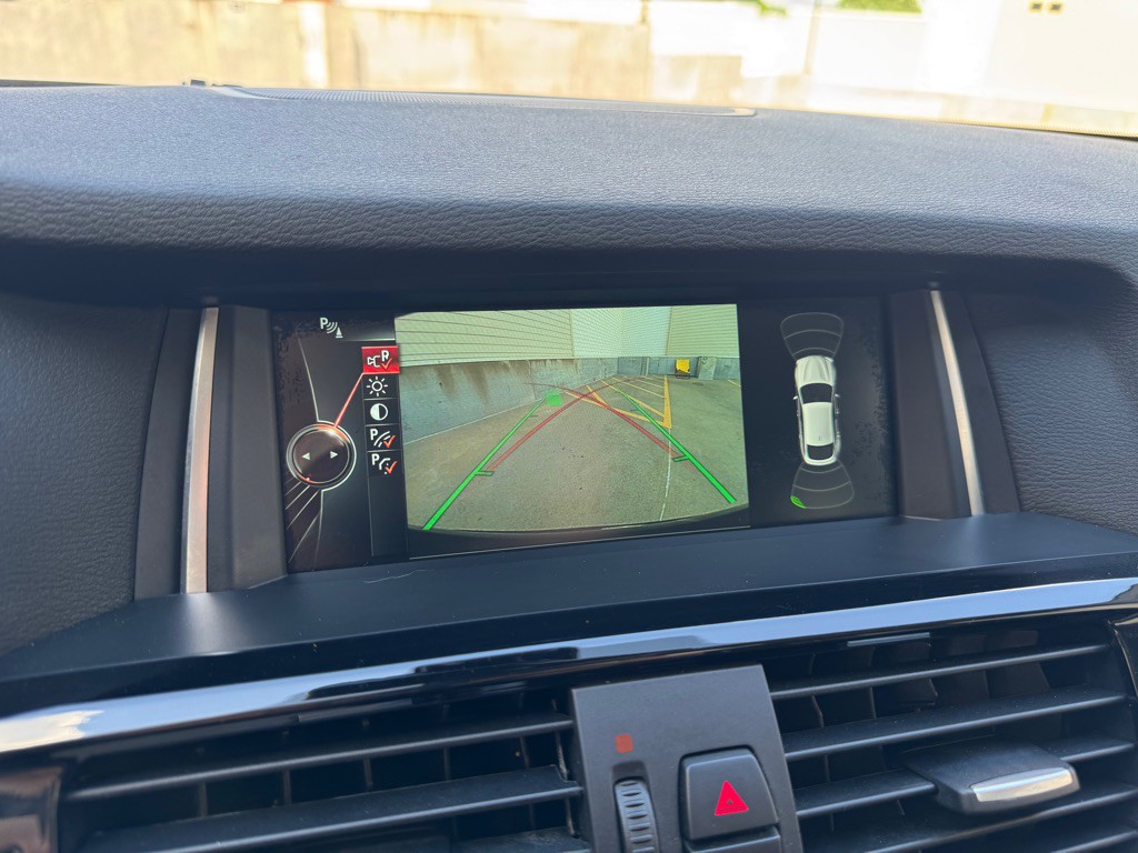 2015 BMW X4 Image 18