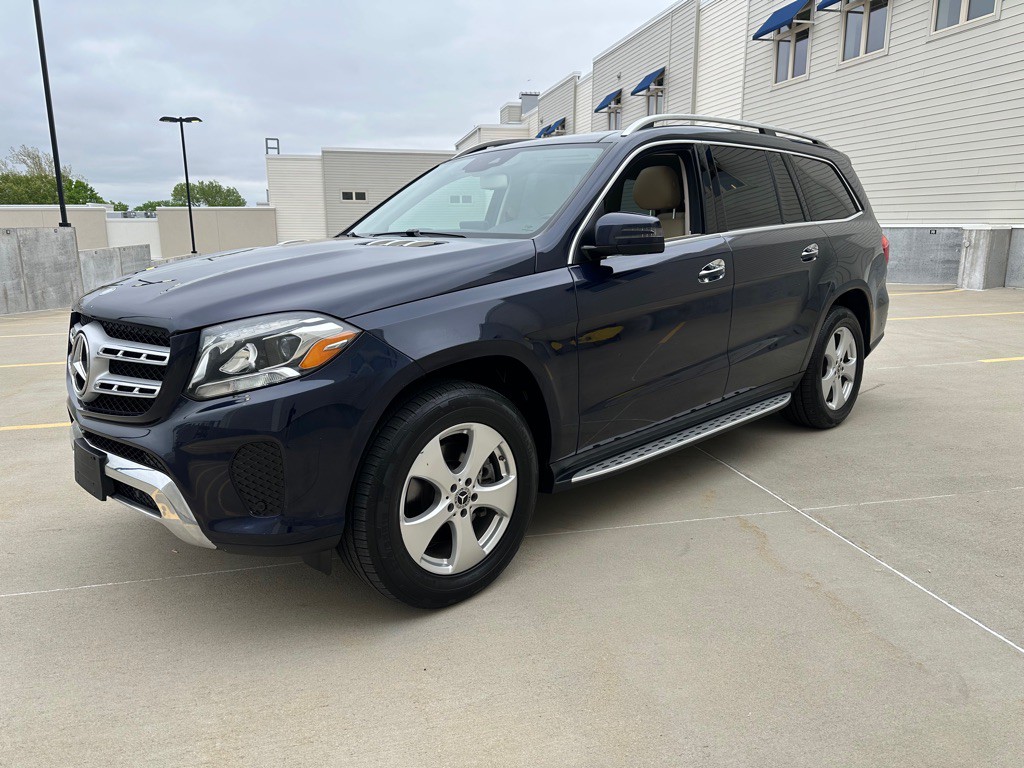 2017 Mercedes-Benz GLS-Class Image 2