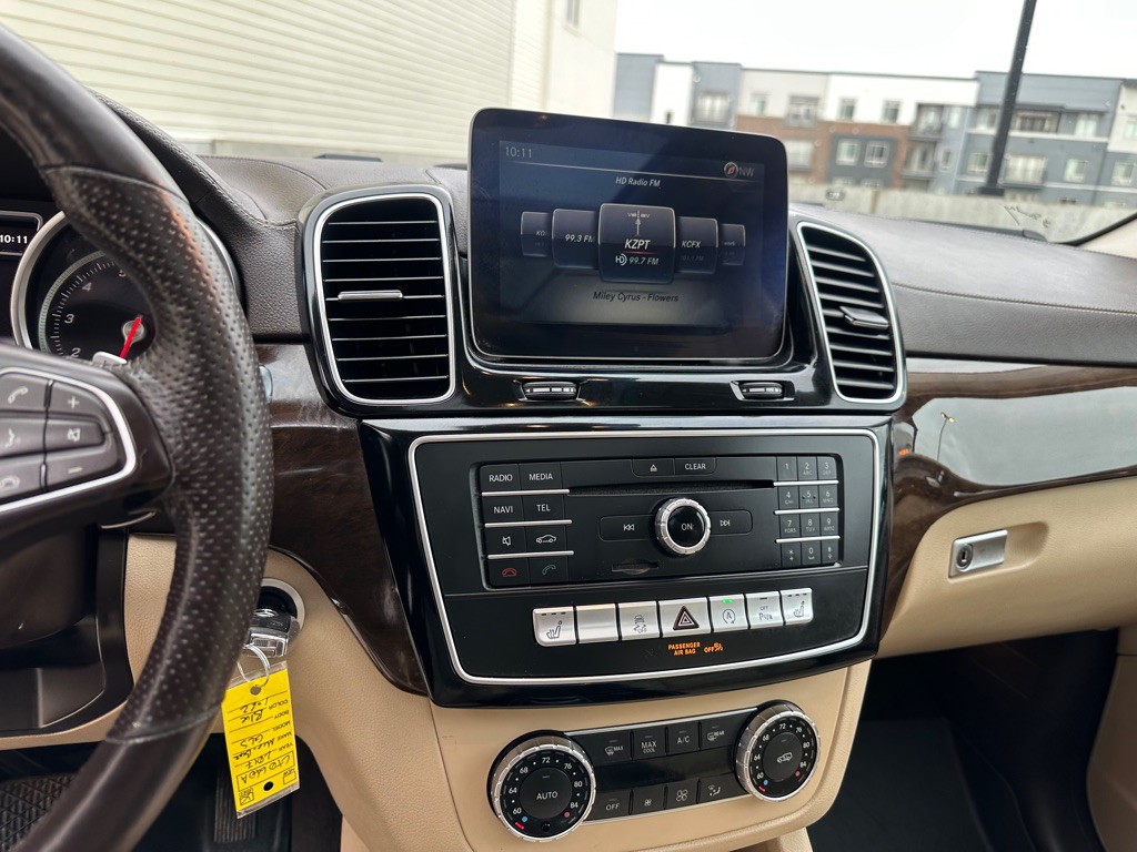 2017 Mercedes-Benz GLS-Class Image 11