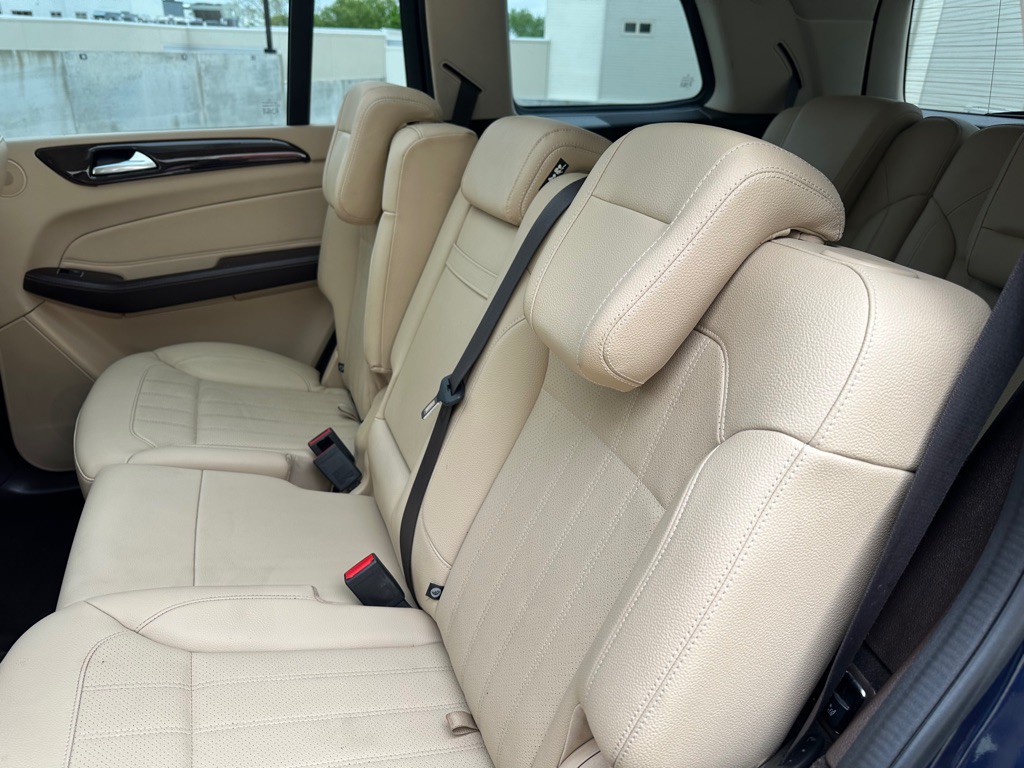 2017 Mercedes-Benz GLS-Class Image 17