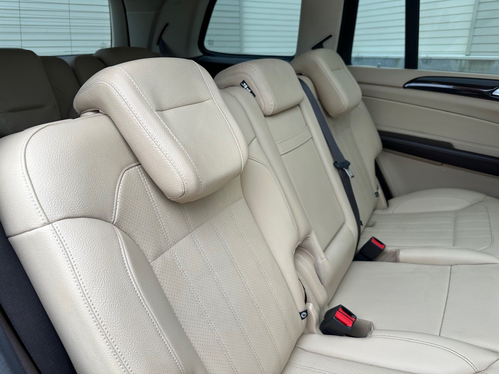 2017 Mercedes-Benz GLS-Class Image 21