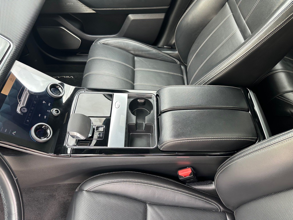 2021 Land Rover Range Rover Image 13