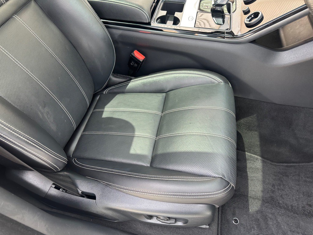 2021 Land Rover Range Rover Image 26