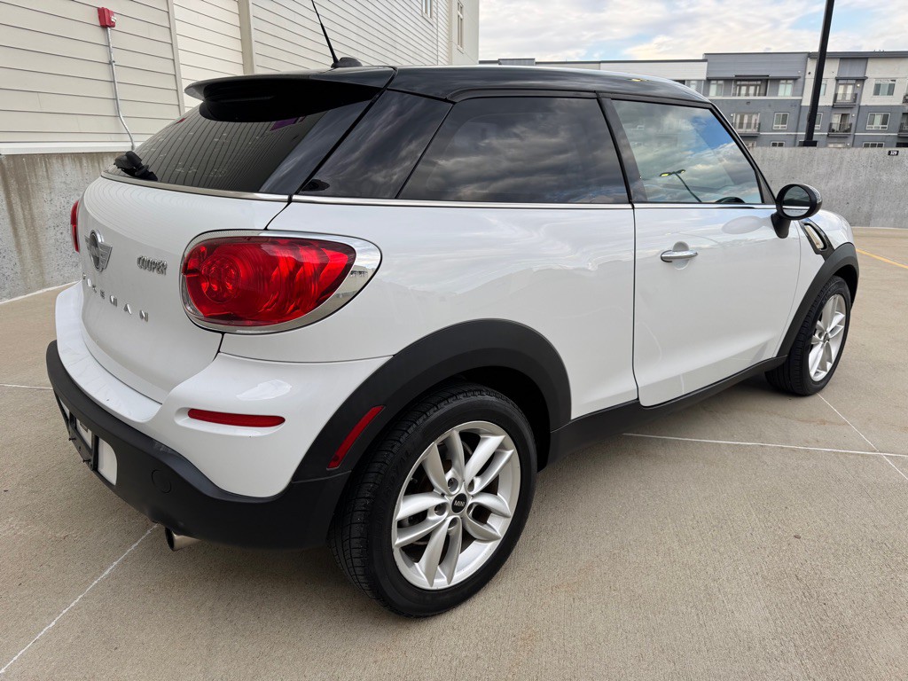 2014 MINI Cooper Image 3