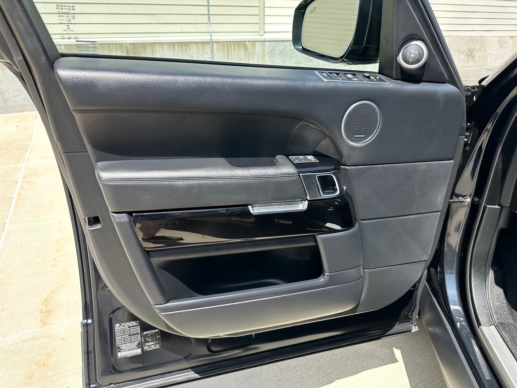 2013 Land Rover Range Rover Image 9
