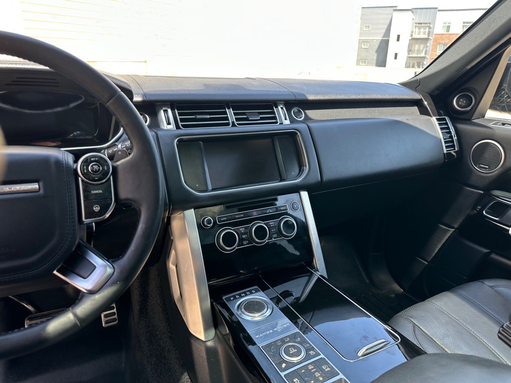 2013 Land Rover Range Rover Image 11