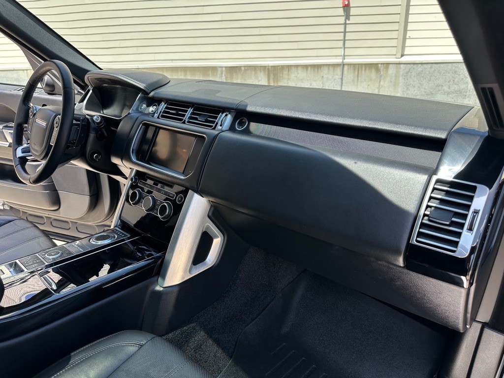 2013 Land Rover Range Rover Image 22