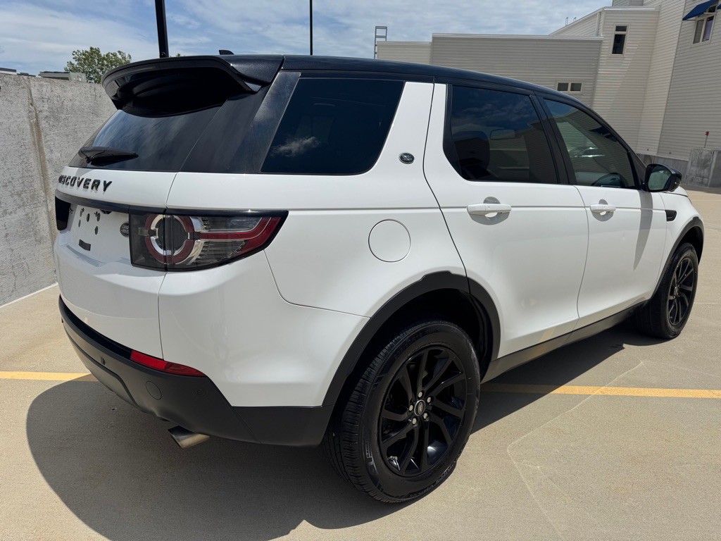 2016 Land Rover Discovery Sport Image 3