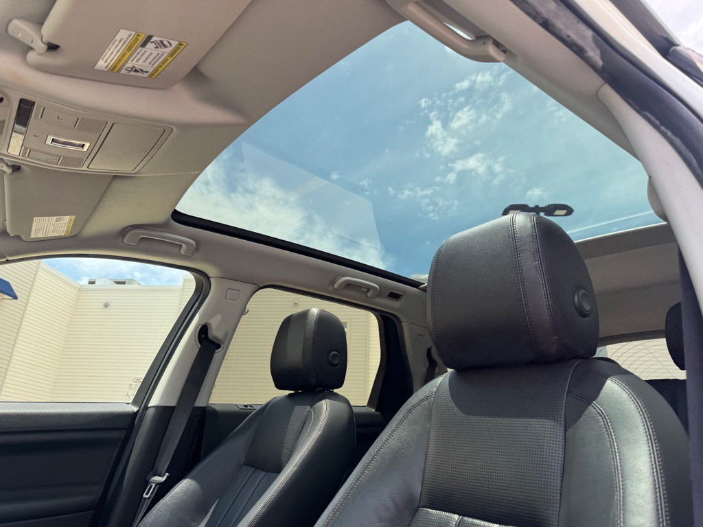 2016 Land Rover Discovery Sport Image 13