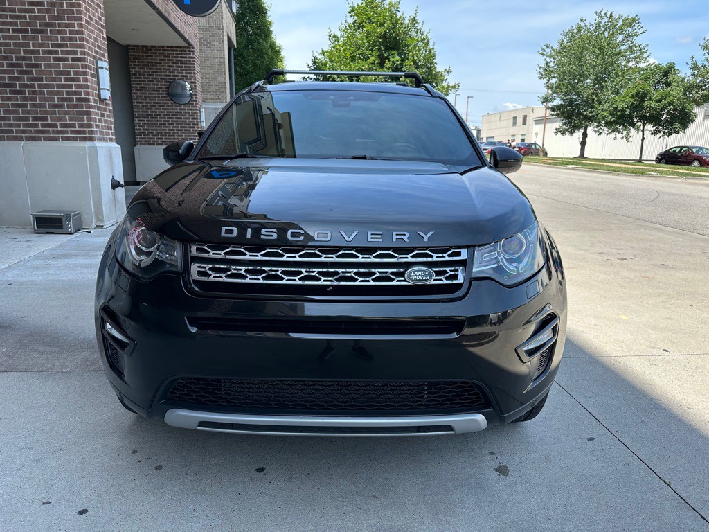 2016 Land Rover Discovery Sport Image 2