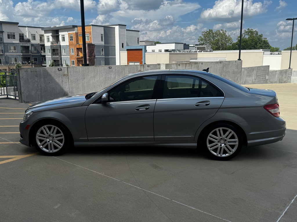 2008 Mercedes-Benz C-Class Image 4