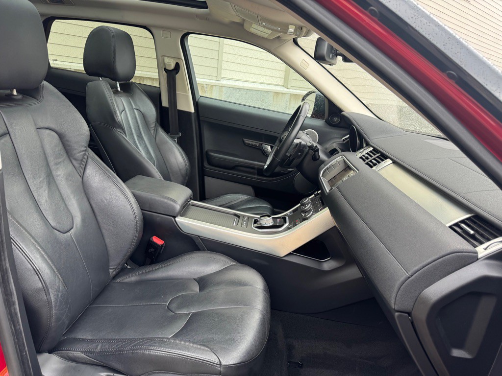 2014 Land Rover Range Rover Evoque Image 28