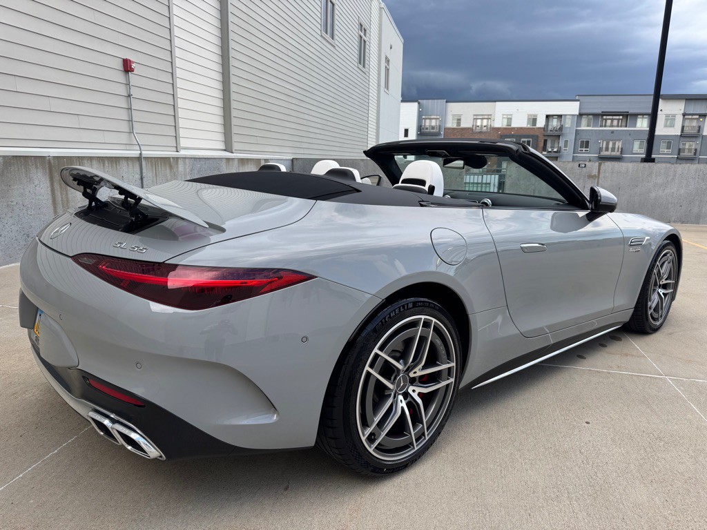 2023 Mercedes-Benz SL-Class Image 3