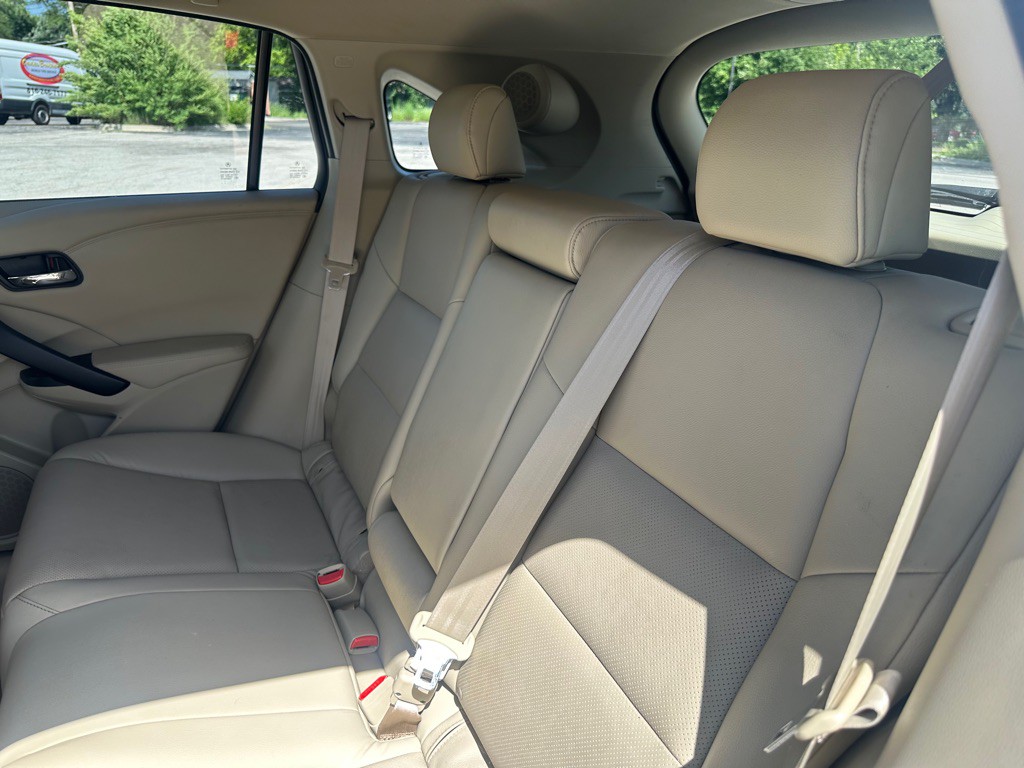 2016 Acura RDX Image 17