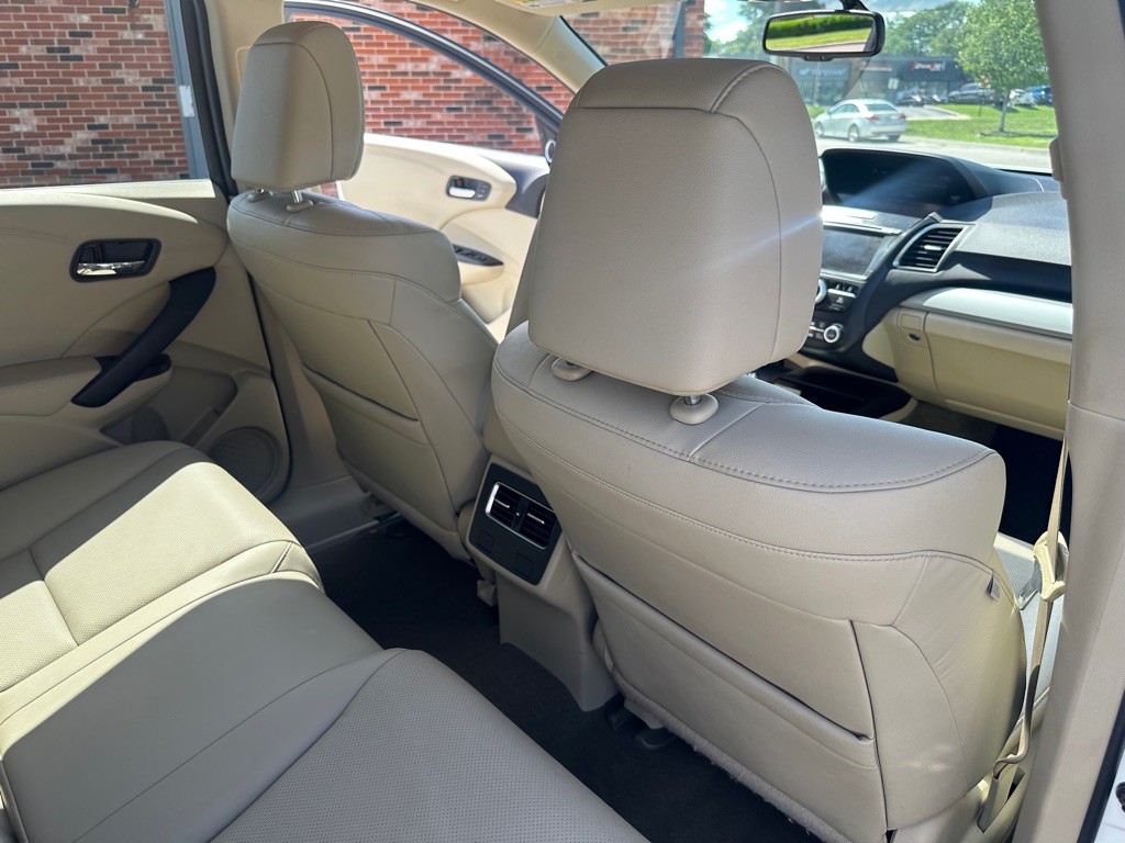 2016 Acura RDX Image 18