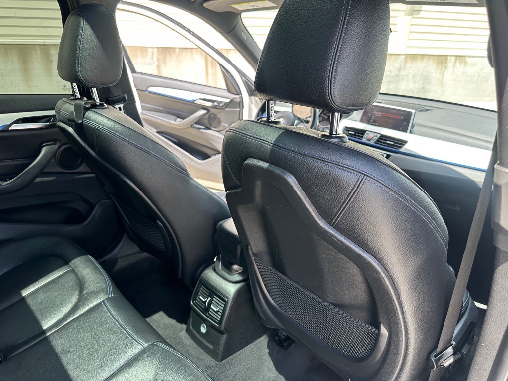 2016 BMW X1 Image 24