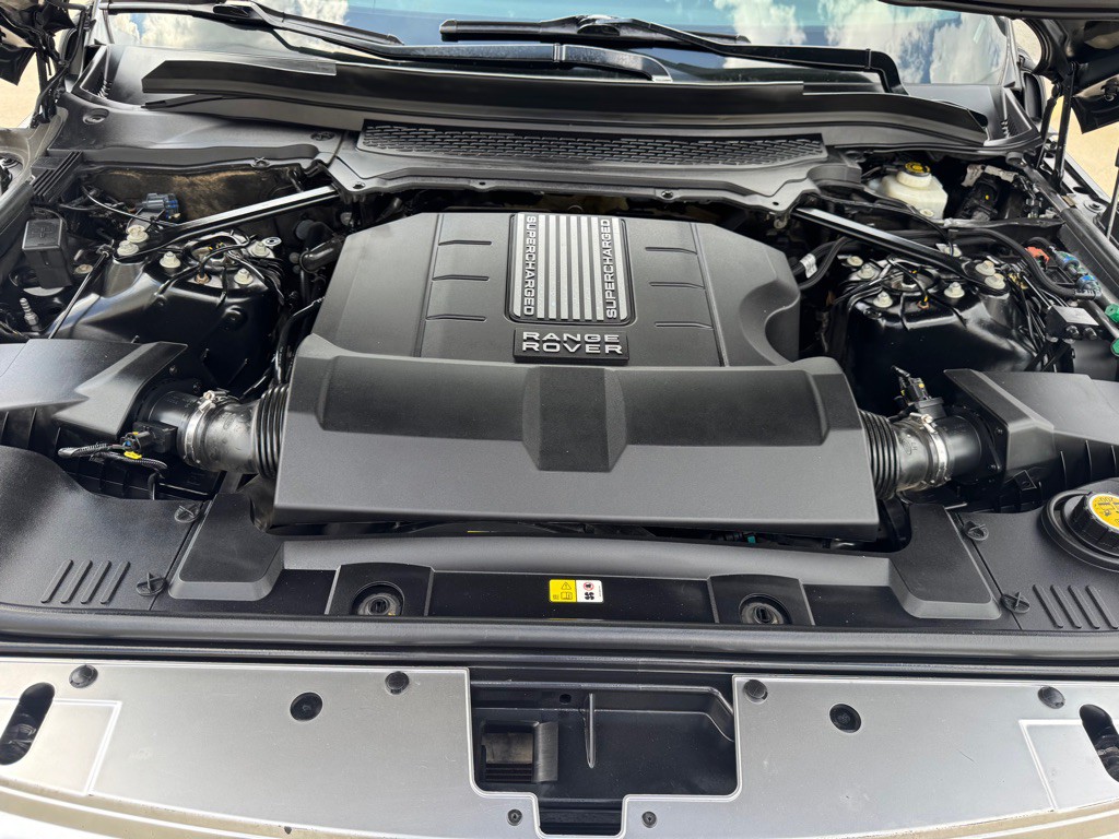 2014 Land Rover Range Rover Image 29