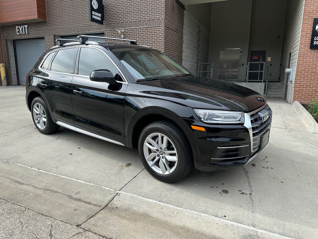 2020 Audi Q5 Image 1