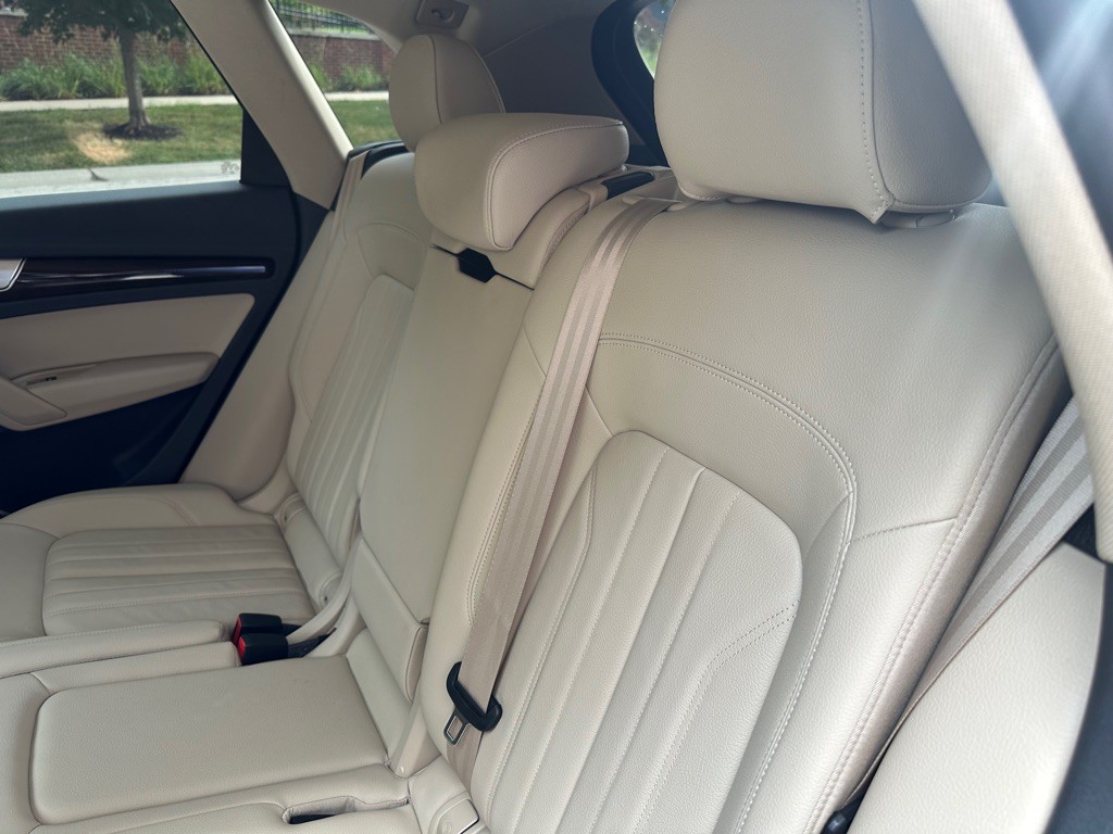 2020 Audi Q5 Image 18