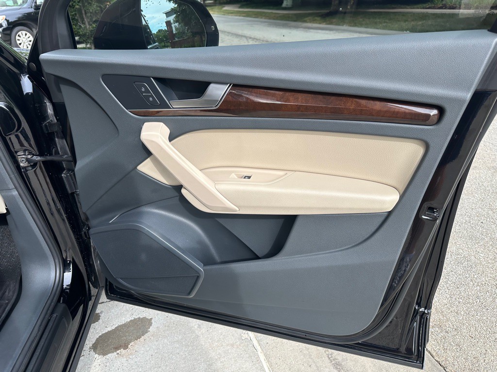2020 Audi Q5 Image 26
