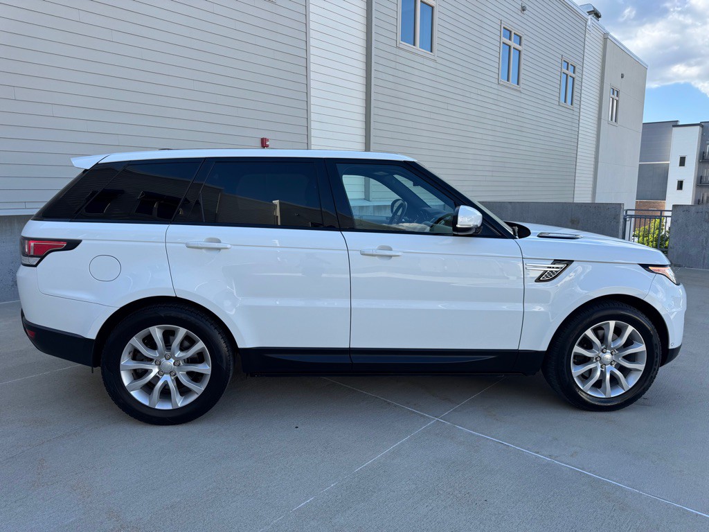 2015 Land Rover Range Rover Sport Image 2