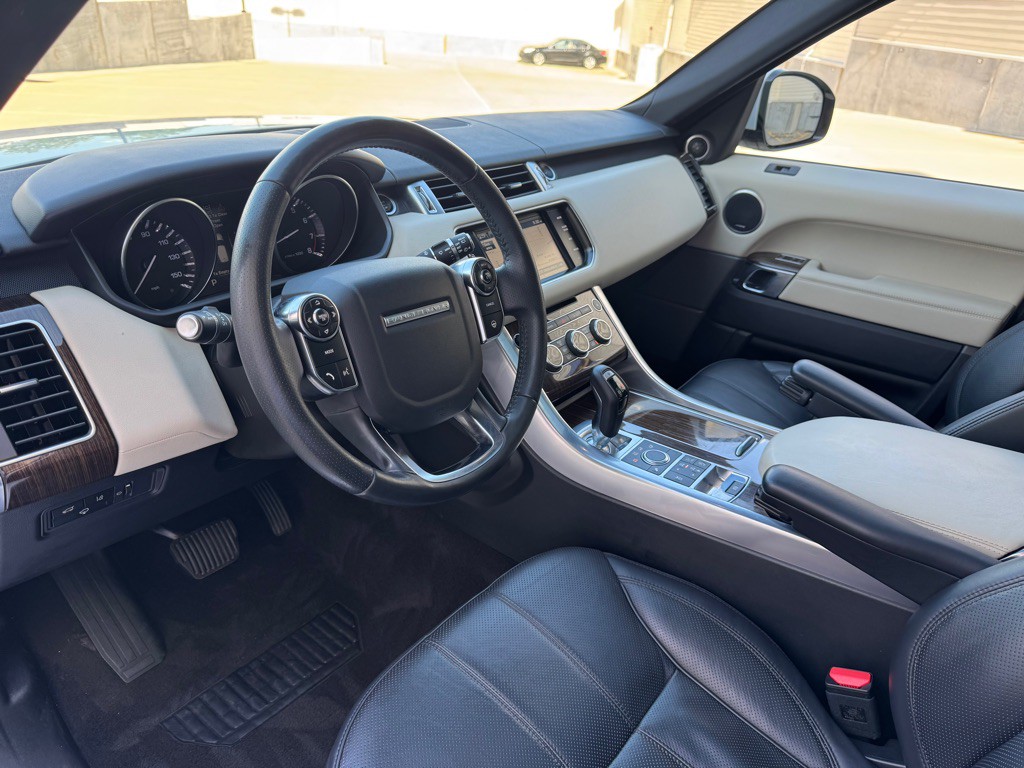 2015 Land Rover Range Rover Sport Image 12