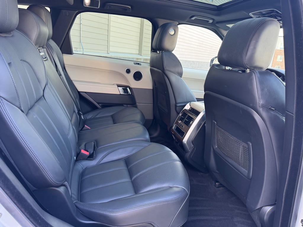 2015 Land Rover Range Rover Sport Image 29