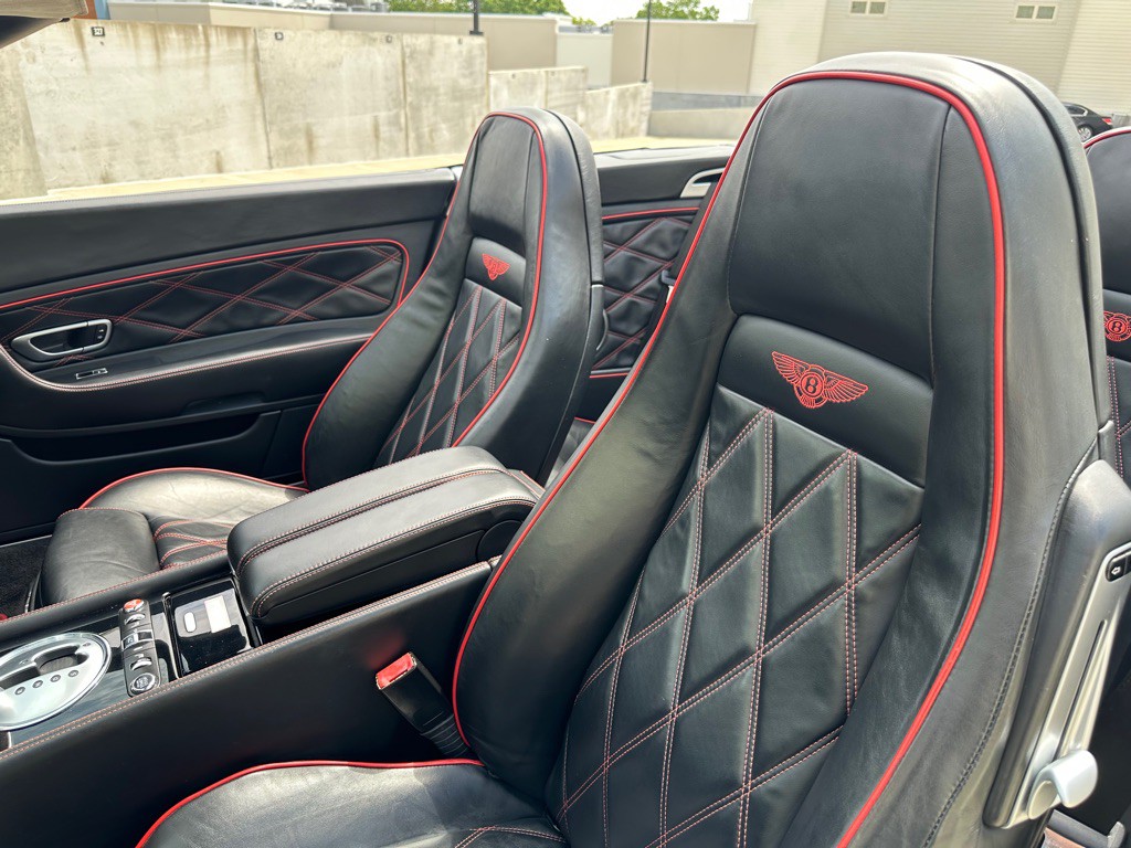2011 Bentley Continental Image 16