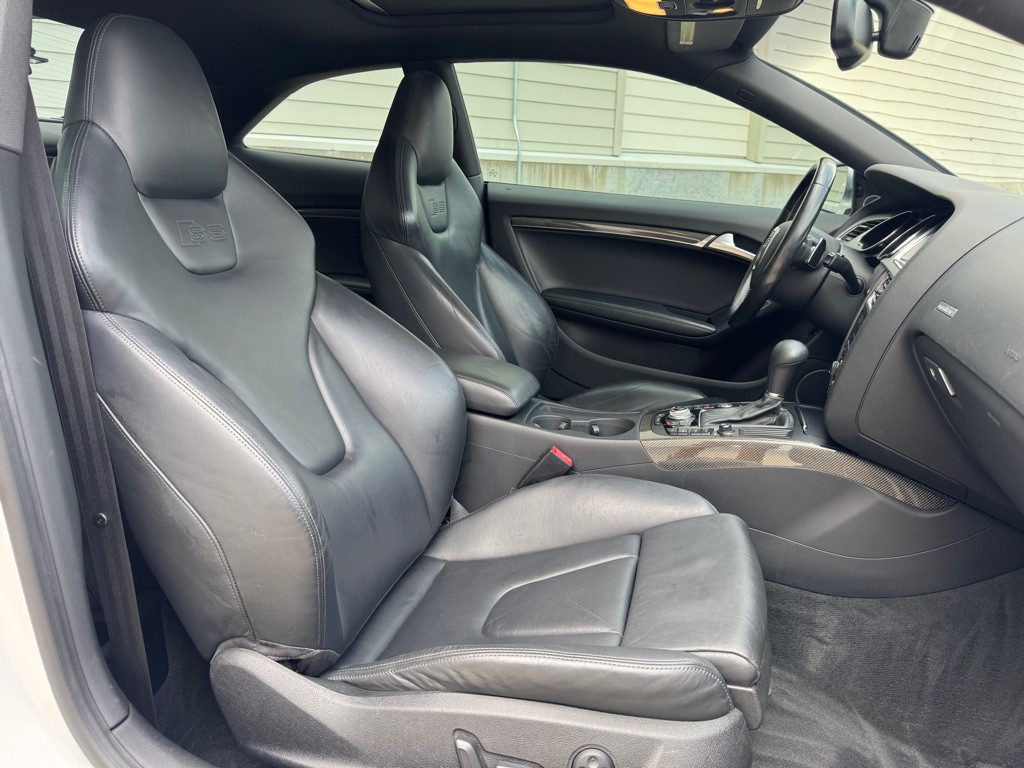 2012 Audi S5 Image 25