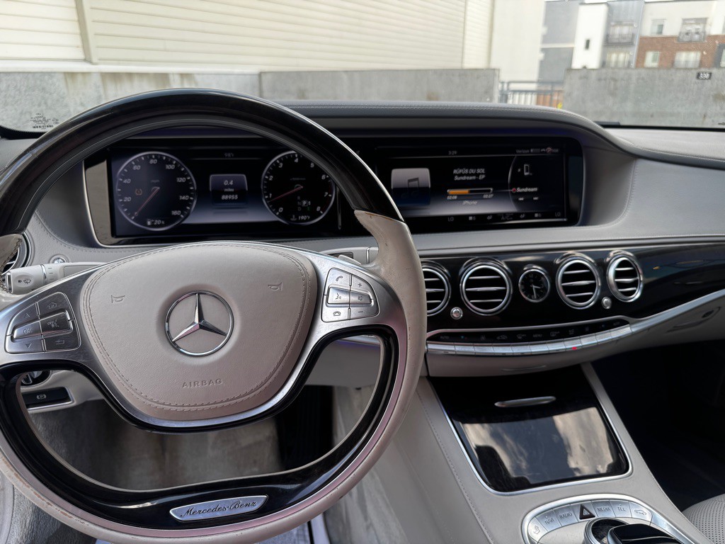 2015 Mercedes-Benz S-Class Image 12