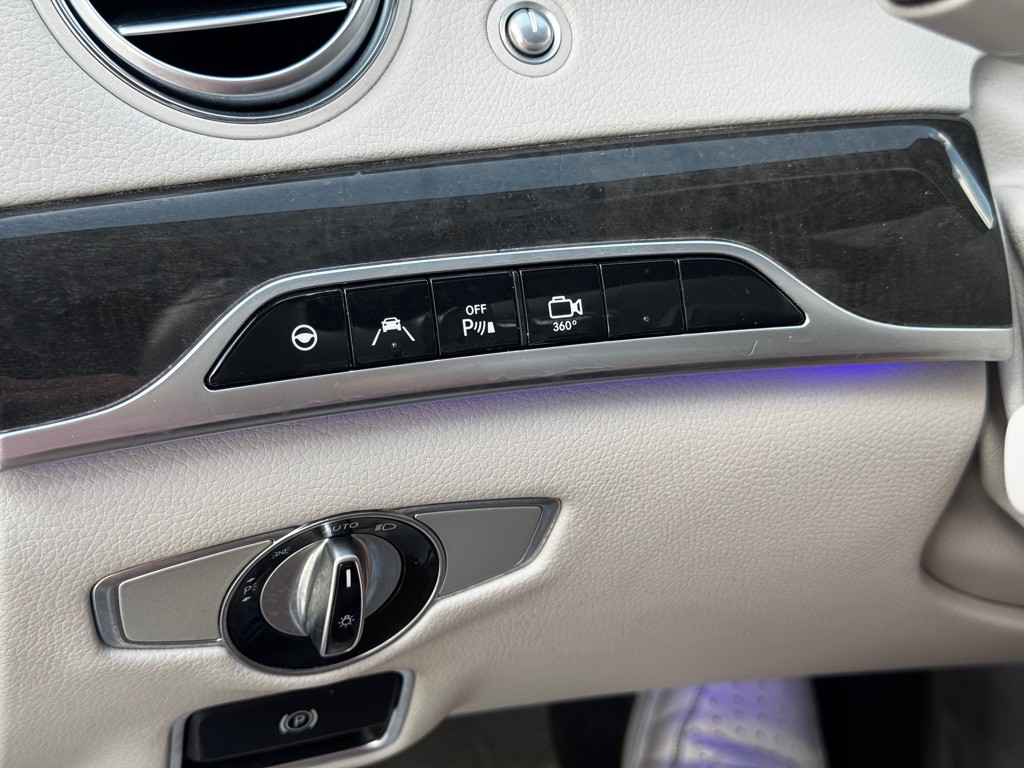 2015 Mercedes-Benz S-Class Image 17
