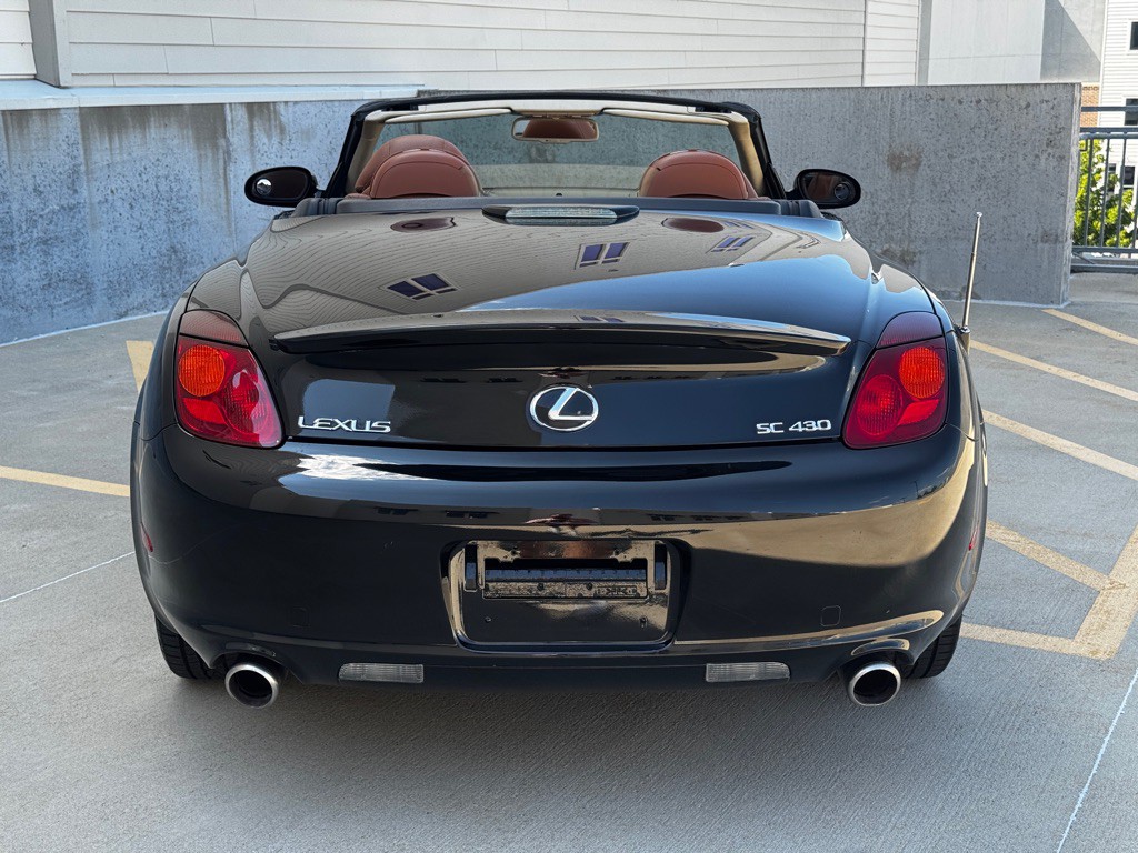2004 Lexus SC Image 4