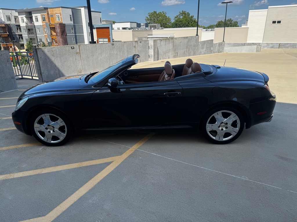 2004 Lexus SC Image 6