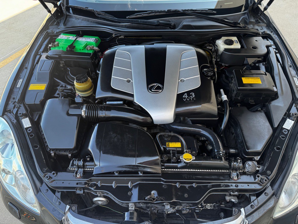 2004 Lexus SC Image 21
