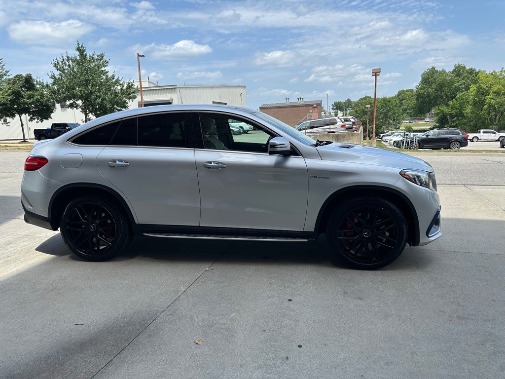 2017 Mercedes-Benz GLE-Class Image 8