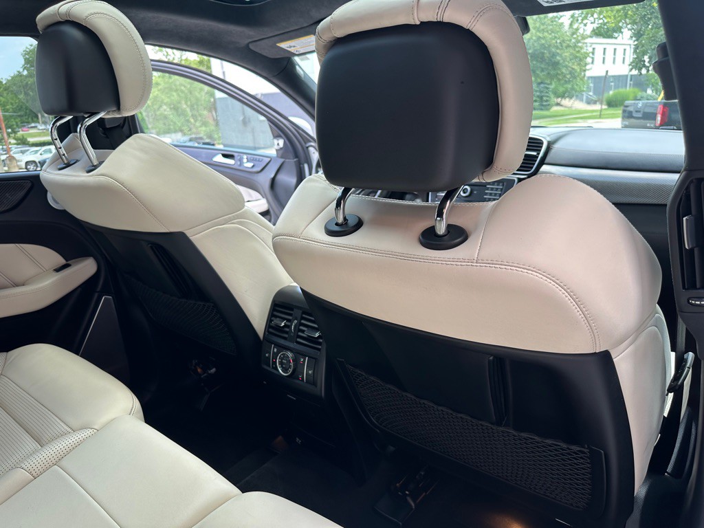 2017 Mercedes-Benz GLE-Class Image 24