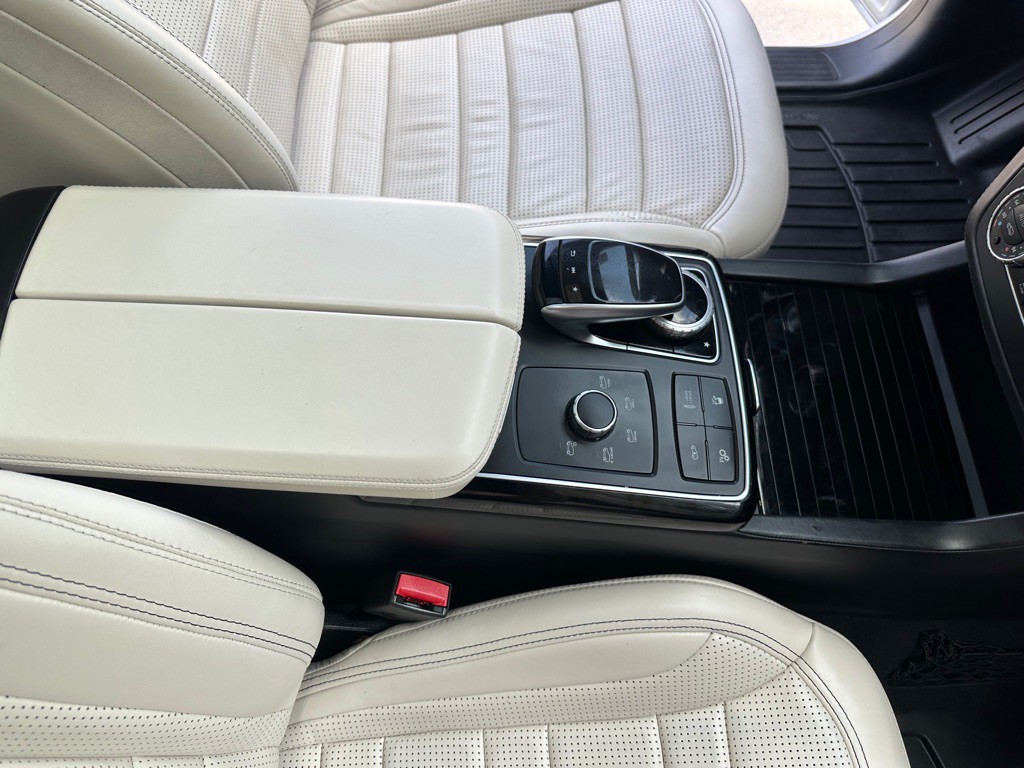 2017 Mercedes-Benz GLE-Class Image 27