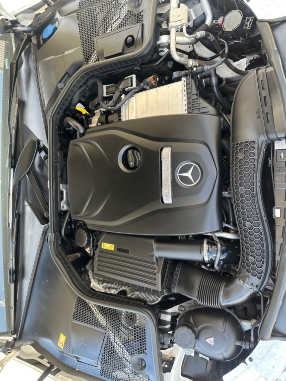 2016 Mercedes-Benz C-Class Image 27
