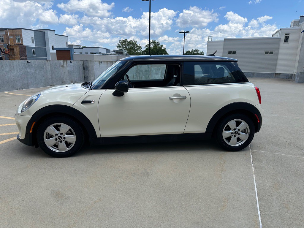 2016 MINI Cooper Image 2
