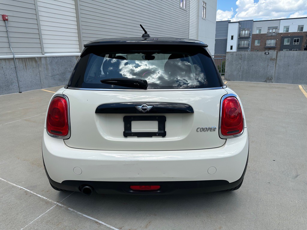 2016 MINI Cooper Image 4