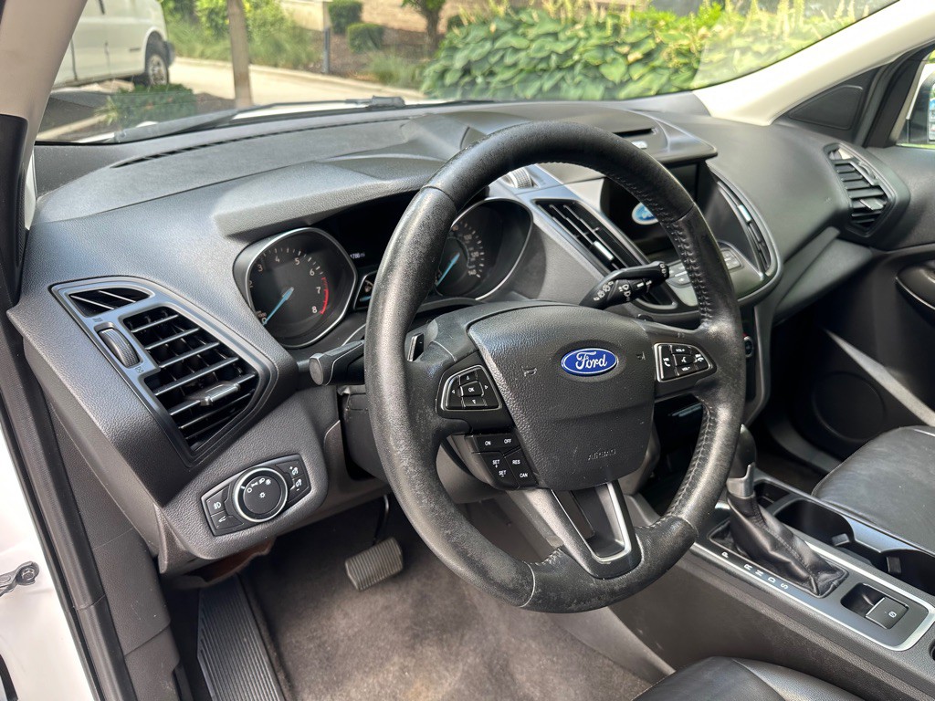 2017 Ford Escape Image 10