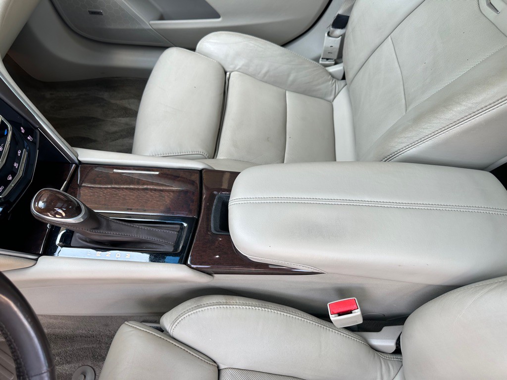 2013 Cadillac XTS Image 13
